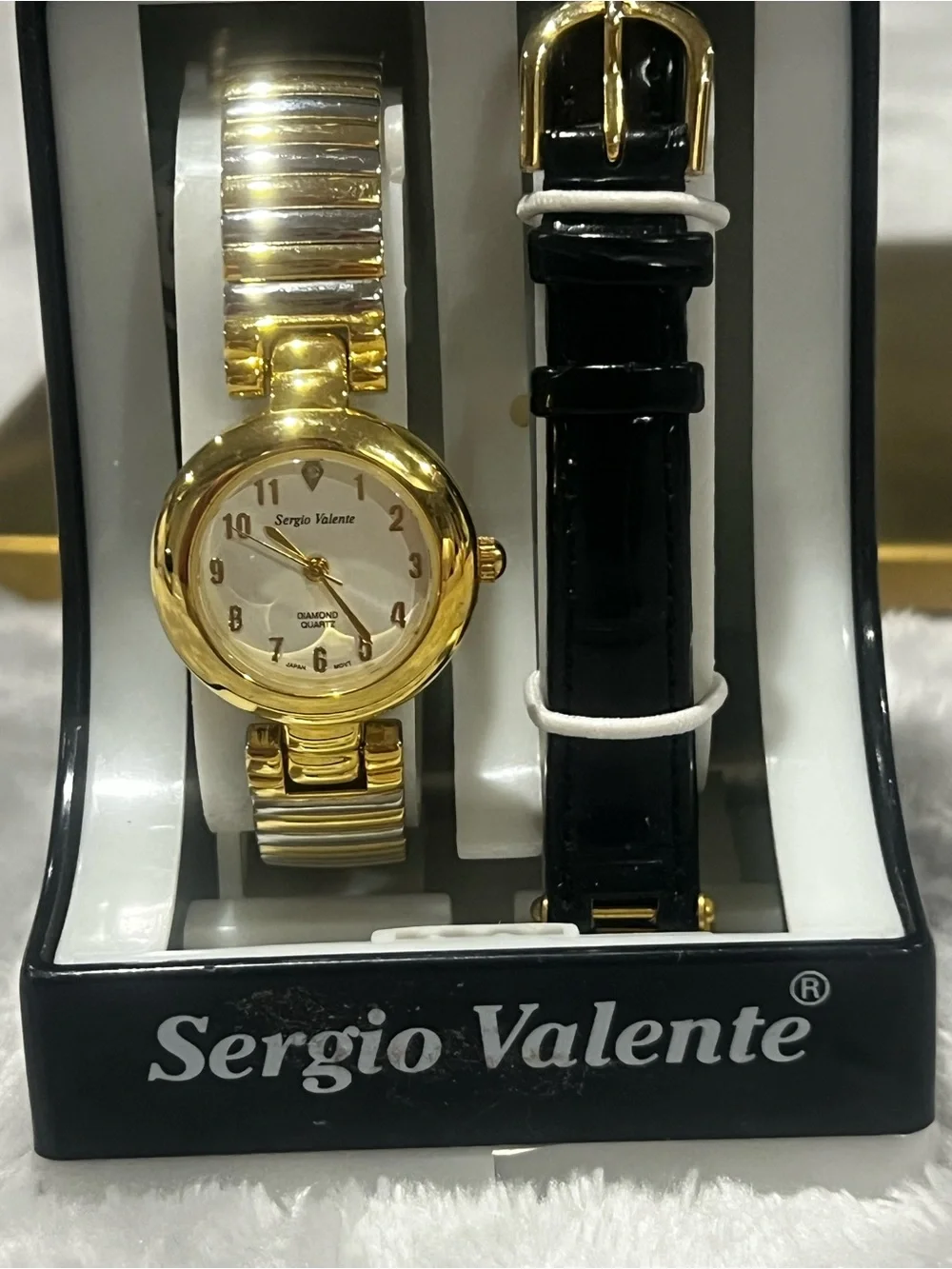NIB Sergio Valente Vintage Women's Quartz Watch Gift Set - Gold & Black